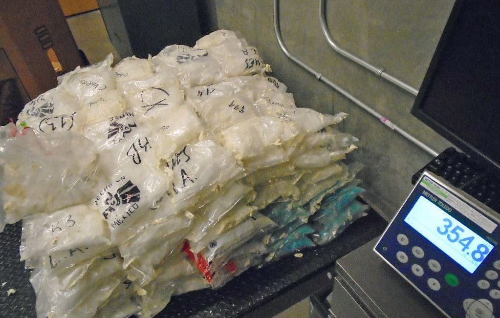 Decomisan más de un millón de dólares en metanfetamina en la frontera de Arizona