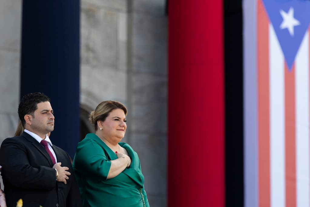 Gobernadora de Puerto Rico enfrenta polémica por caso de construcción ilegal en La Parguera