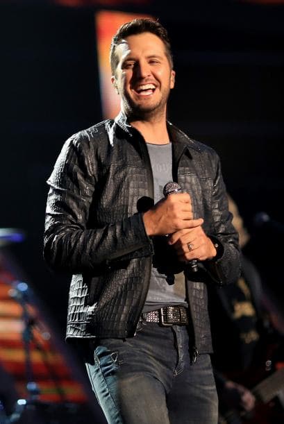 Luke Bryan cierra el show el domingo 22 de marzo.