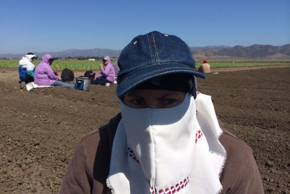 El acoso sexual continúa siendo un gran problema para las mujeres campesinas. Muchas temen reportarlo.