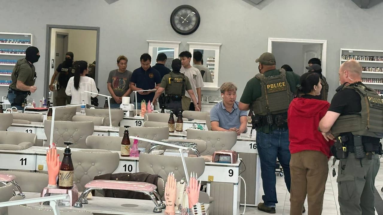 Detienen a 12 inmigrantes en una redada en un salón de uñas en Atlanta