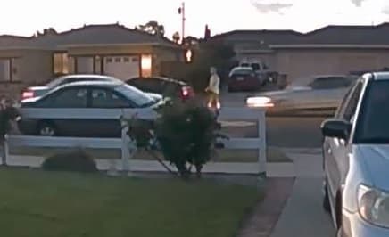 La Policía busca a un conductor prófugo que atropelló a un hombre en San José