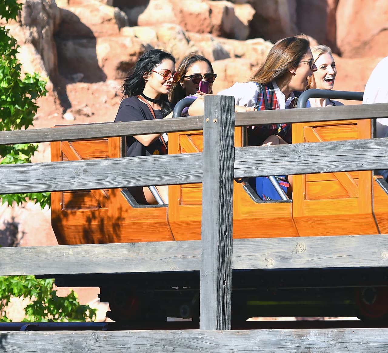 La feliz pareja se subió a cuanto juego se les puso enfrente.