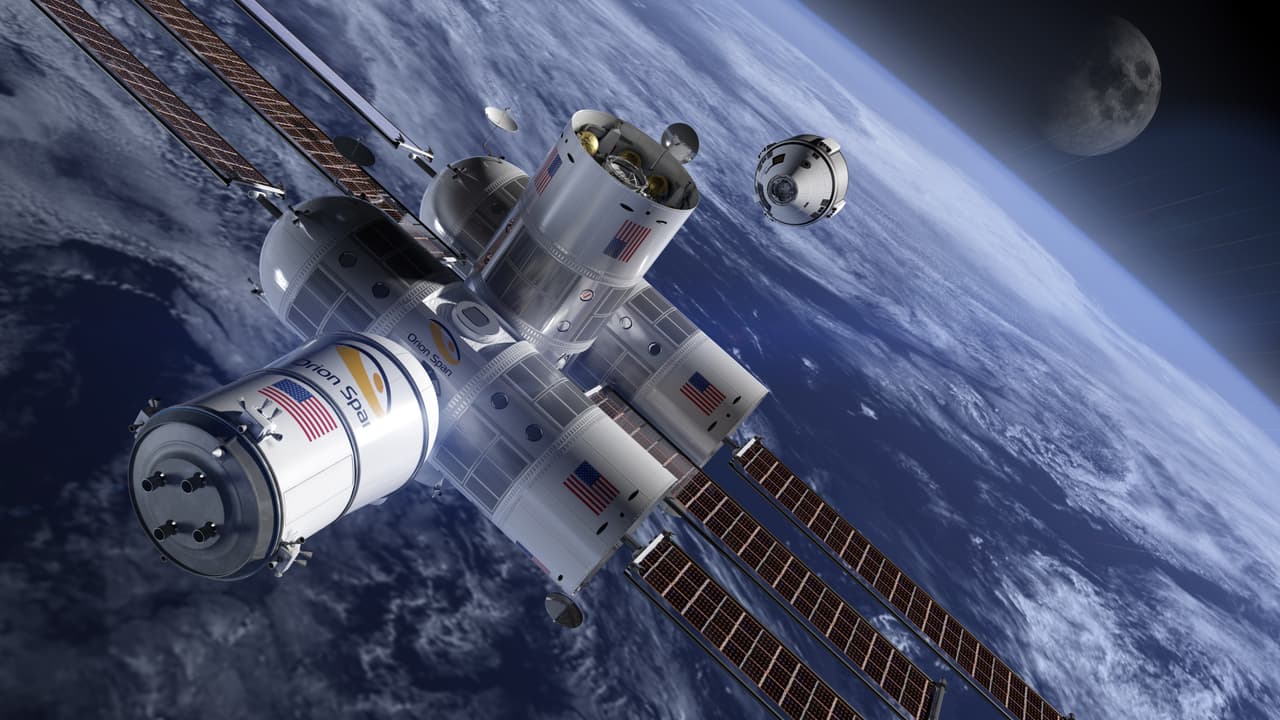 Así lucirá en órbita la Estación Aurora, el primer hotel de lujo en el espacio. El proyecto,
<a href="https://www.orionspan.com/"><u>desarrollado por la empresa aeroespacial estadounidense</u></a> Orion Span comenzará a operar a 200 millas sobre la superficie terrestre en 2022.