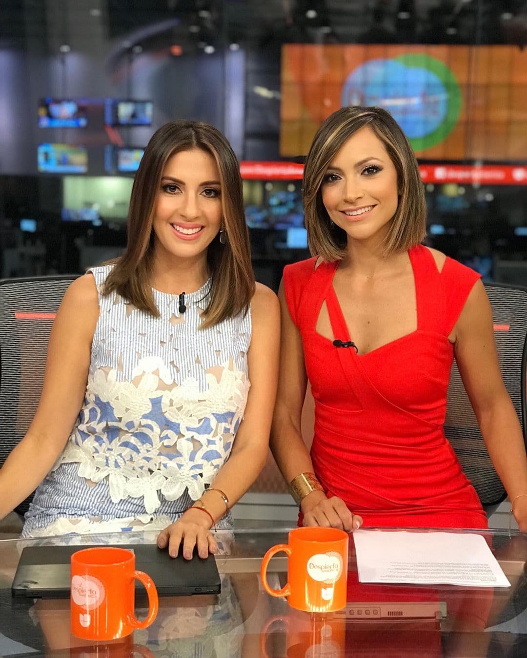 Maity Interiano y Satcha Pretto inspiran a las mujeres latinas con su personalidad encantadora, profesionalismo, pero también con el estilo que muestran en televisión y en redes sociales.