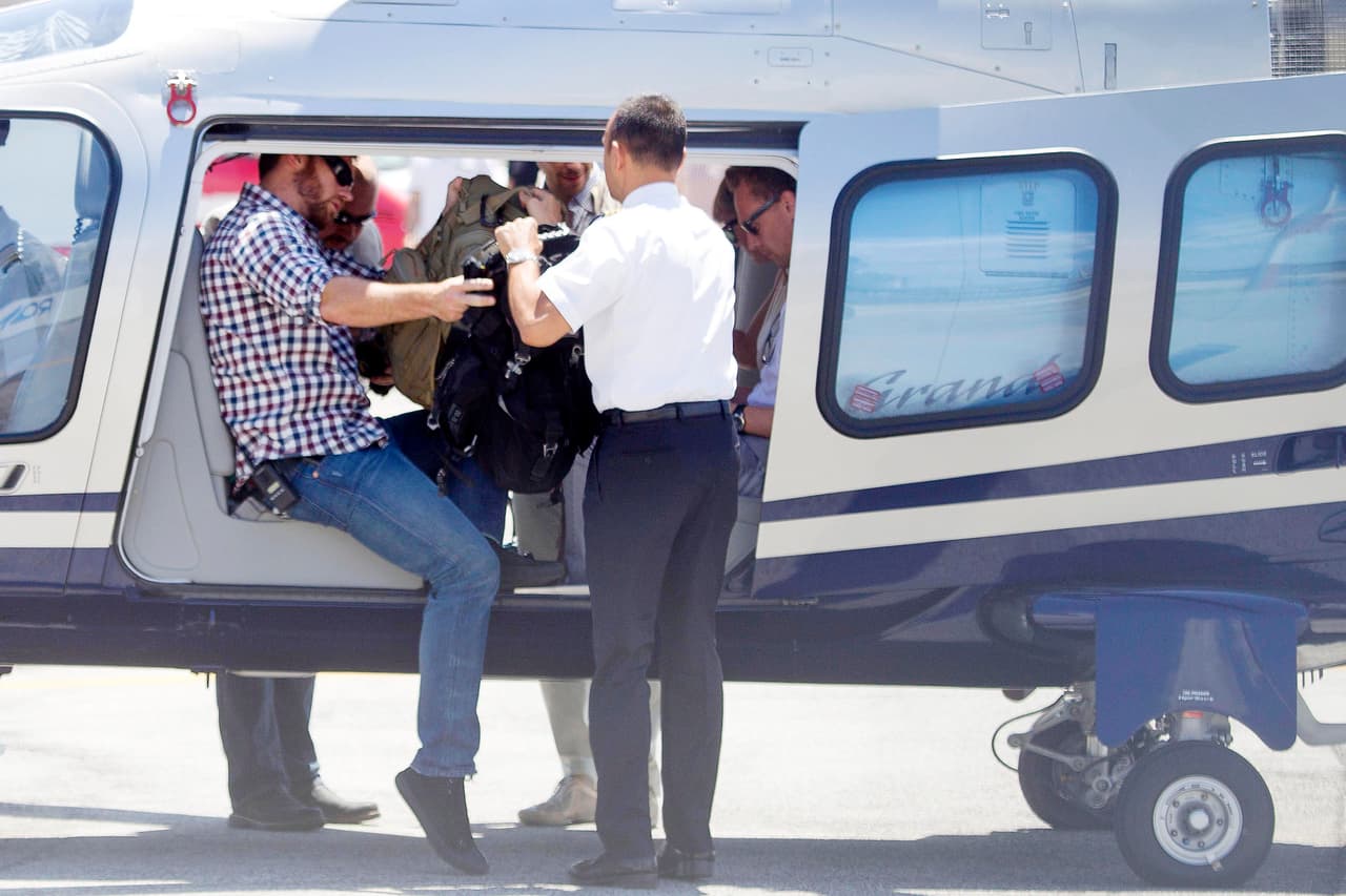 Abordaron un helicóptero para dejar Roma.