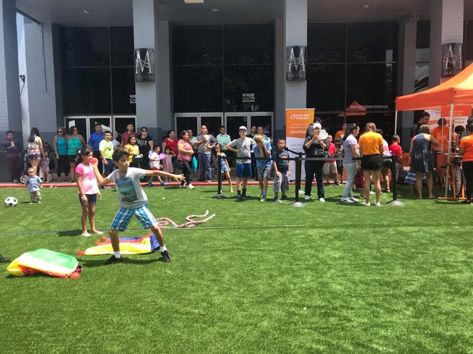 También habrá música en vivo y muchas actividades para divertirte en familia.