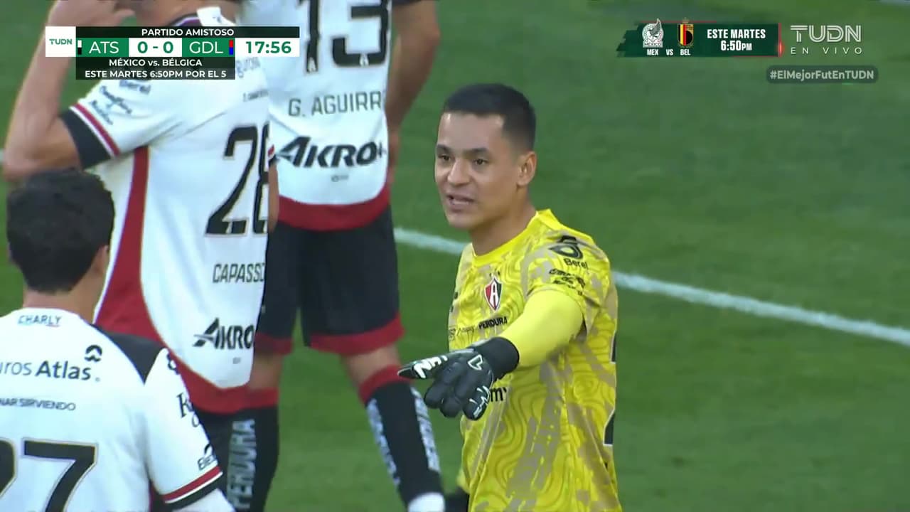 ¡El atajadón imposible de Antonio Sánchez que salva a Atlas vs. Chivas!
