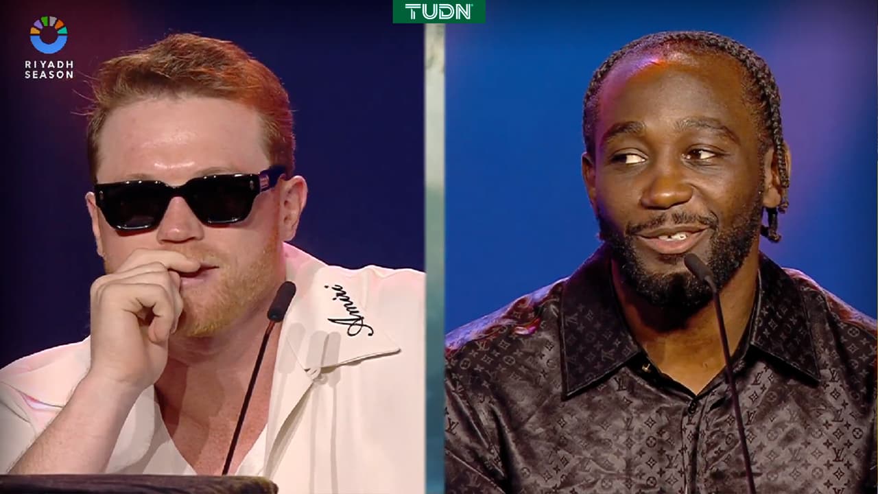 'Canelo' Álvarez da 'golpazo' en tenso careo con Crawford