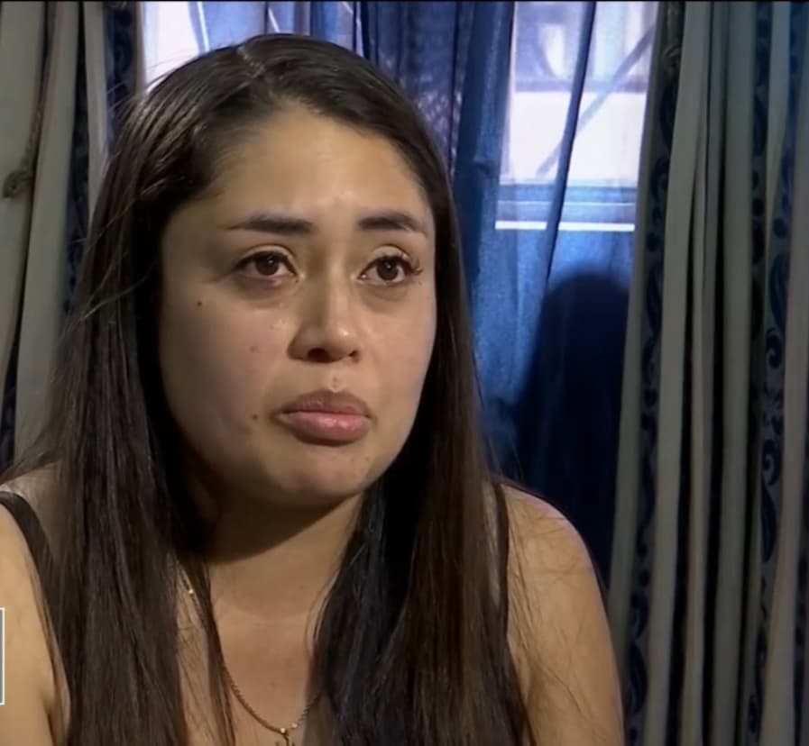 “Lo necesito bien porque 
<b>nos quedan muchas cosas por vivir”</b>, dice Angie Páez, quien se ha convertido en los ojos de su padre. 
<br>