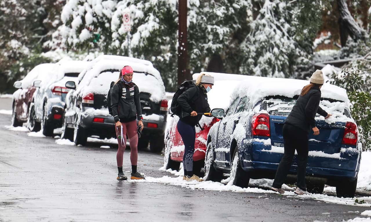 Tener el automóvil listo para enfrentar una onda de frío intenso no solo es cómodo y conveniente sino que también podría evitarnos grandes molestias y salvar el día en situaciones de peligro. Sigue estas fáciles recomendaciones para enfrentar la onda de clima frío que nos azota, de la que no han estado a salvo ni los habitantes de la Florida.