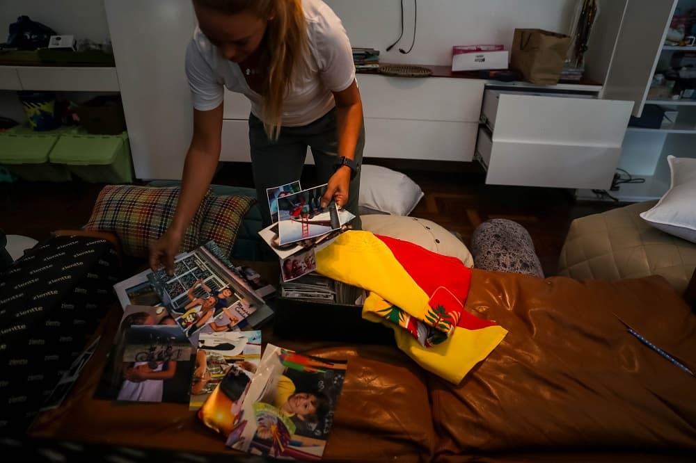 En su opinión, "Maduro mandó a unos ladrones" a entrar en su casa porque "él es un ladrón, un corrupto, un dictador, una persona que tiene destruido a un país que tiene hambre" y vive "la peor crisis de la historia".