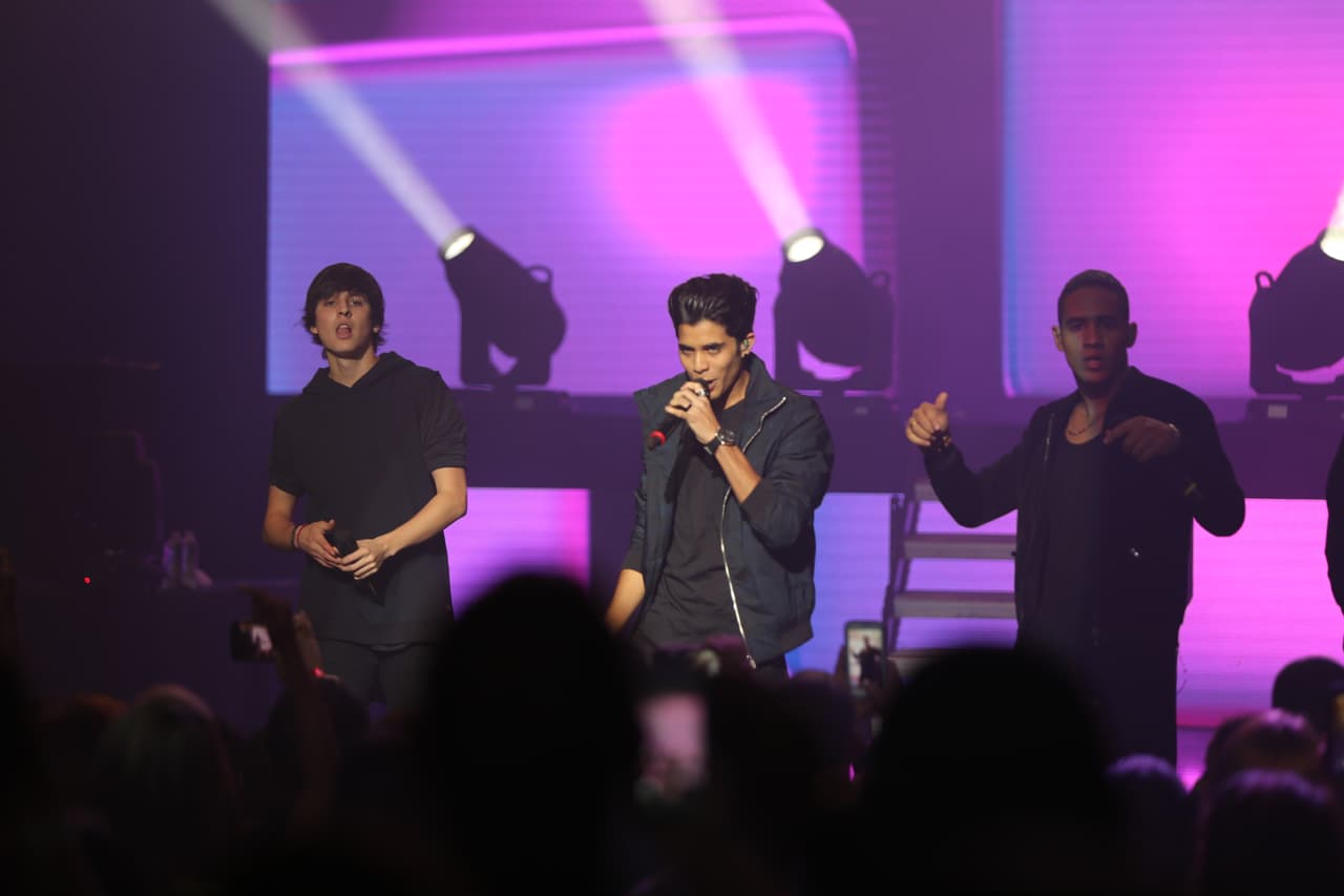 Con el tema "Quisiera" volvieron locas a todas las fans que corearon de principio a fin esta canción.