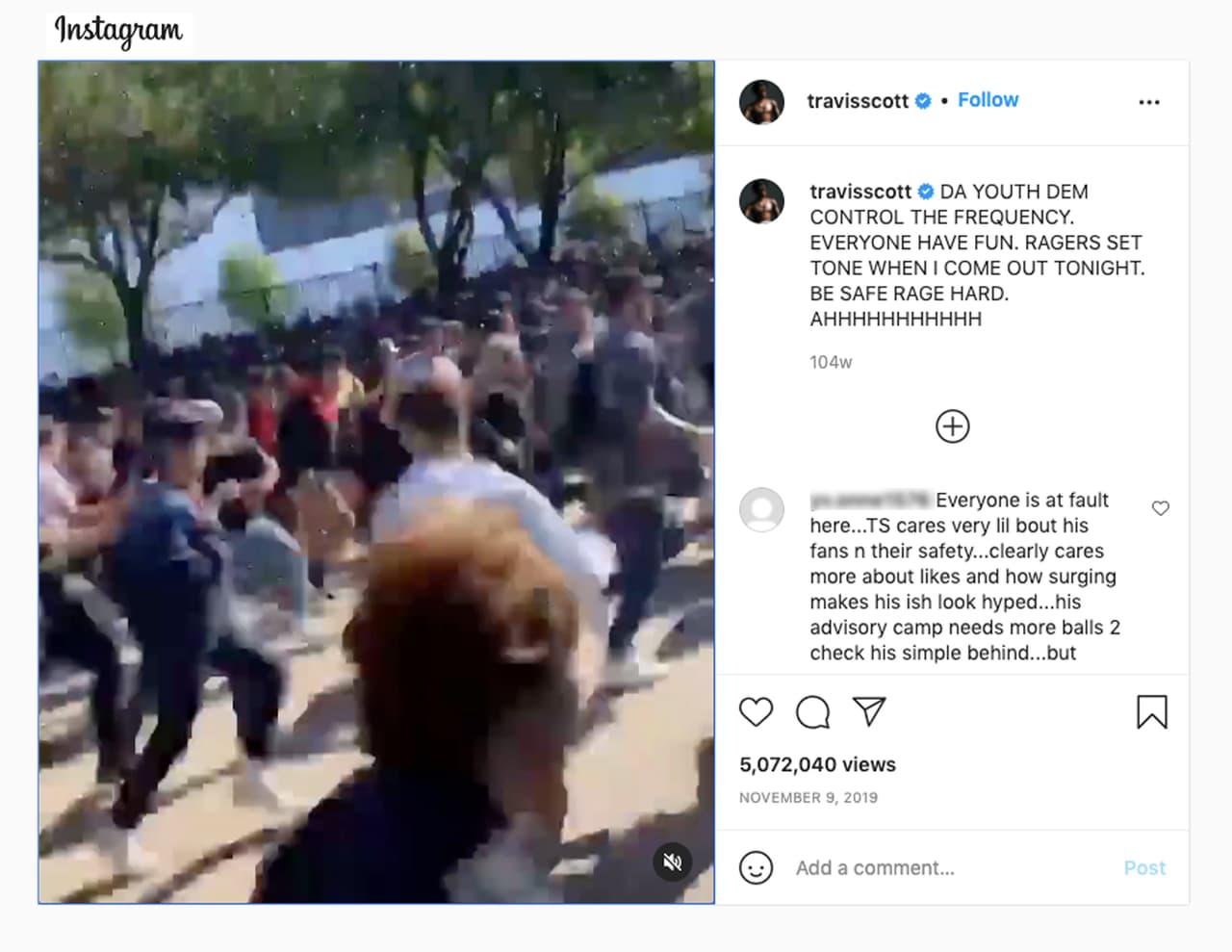 Por último, en el Astroworld de 2019, 
<a href="https://www.instagram.com/p/B4p2IYYpZe2/" target="_blank">Travis Scott difundió un video</a> donde se ve una estampida de personas corriendo para poder ingresar al festival musical. Algo similar a lo 
<a href="https://www.univision.com/local/houston-kxln/fuerte-vigilancia-de-la-policia-tras-la-estampida-registrada-este-viernes-en-el-festival-astroworld-en-houston-video">ocurrido este año</a> cuando horas antes de iniciar el concierto, la gente corría para intentar ser los primeros en el lugar.
