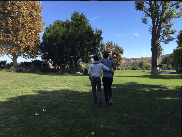 Ellos no sólo son cómplices de carrera, también son los mejores amigos y se tratan con muchísimo amor, es por eso que Marc no se cansa de agradecerle todo lo que su padre le ha dado.