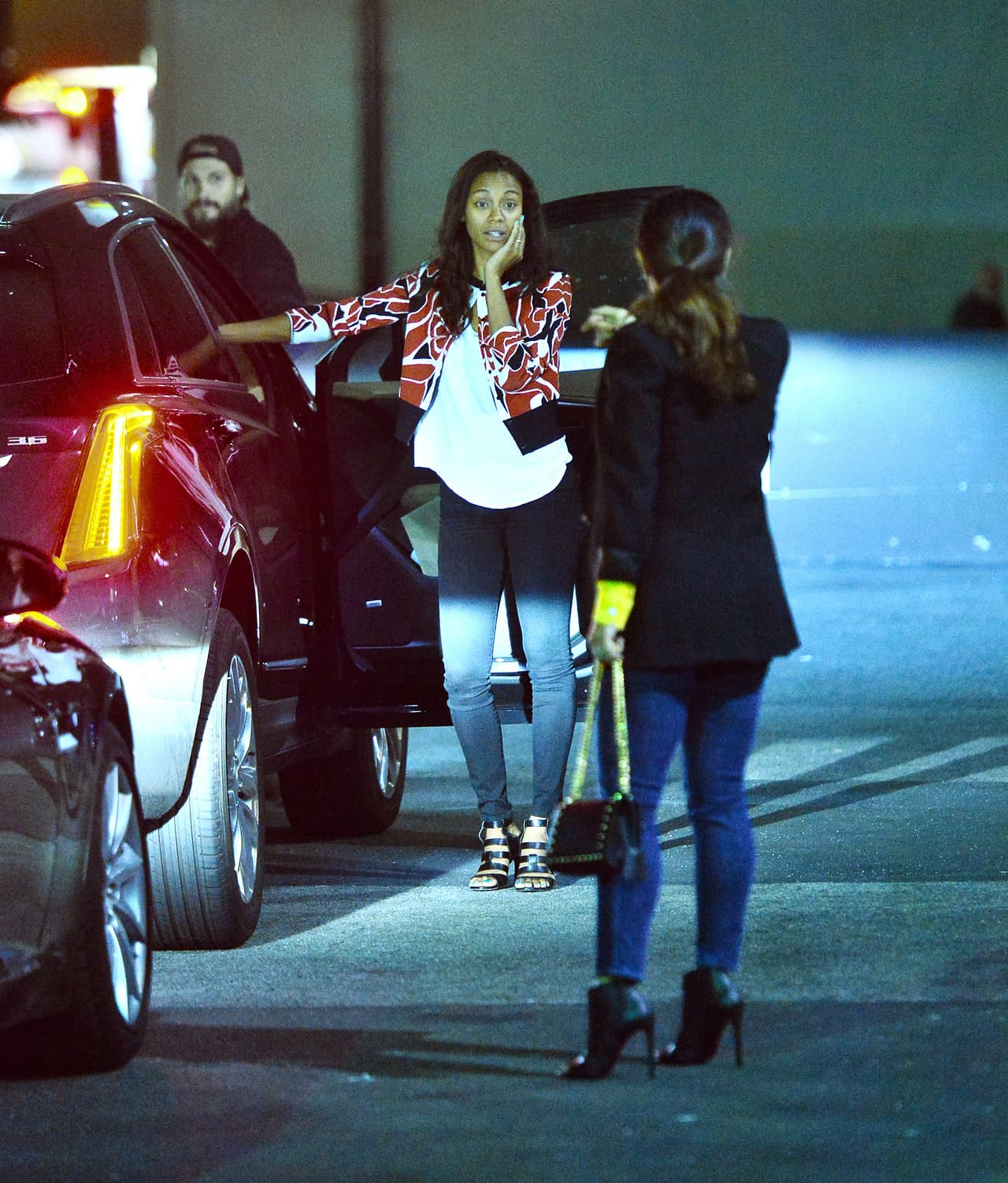 ¡Tal vez un último chisme para sorprender a Zoe!