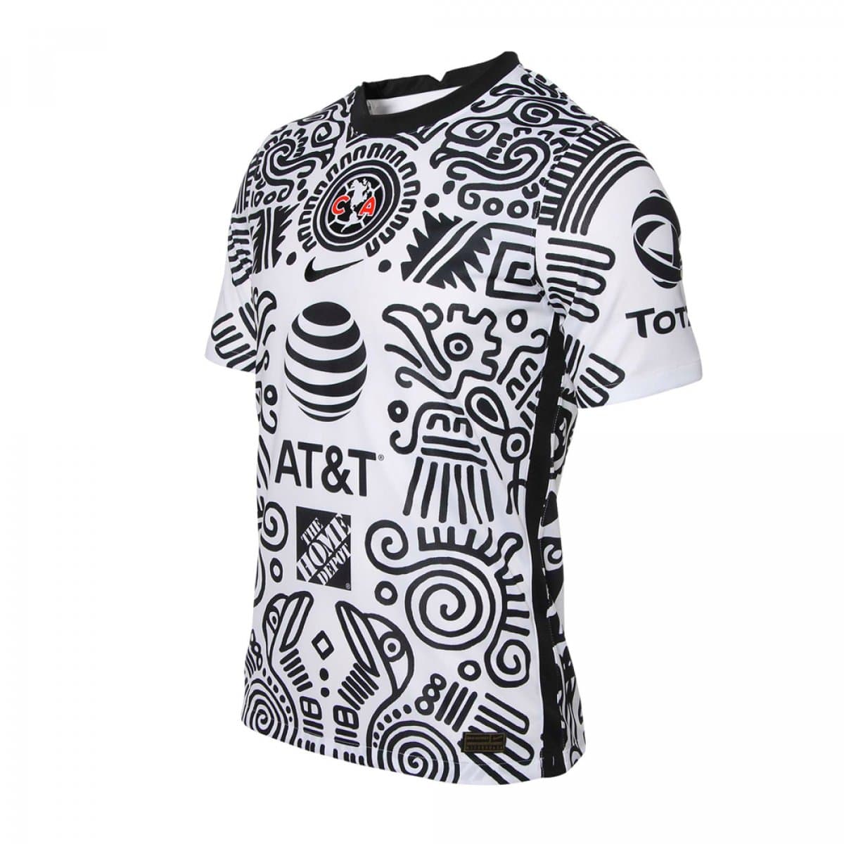 Las Águilas del América presentaron su tercer uniforma para la temporada 2021. La playera tiene motivos prehispánicos en blanco y negro, los cuales logran entrar en armonía con los patrocinadores plasmados en el jersey. La colección incluye pants y playeras complementarias al uniforme.