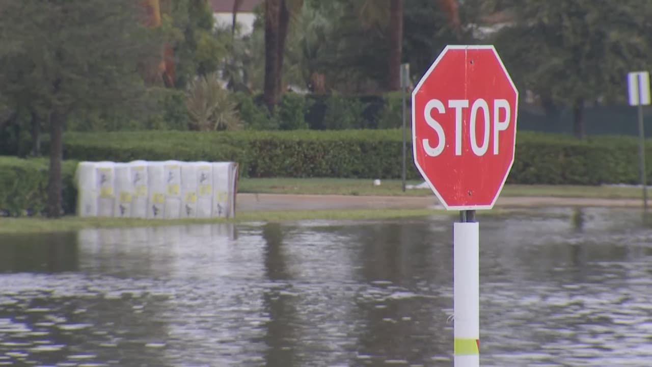 En muchas partes el panorama continúa siendo desolado.