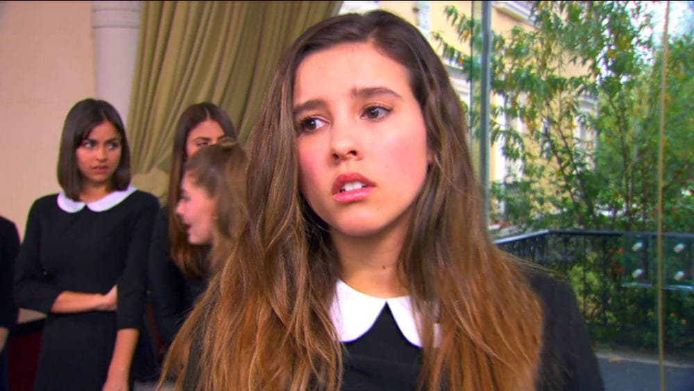 Aunque el cabello lacio le queda muy bien.