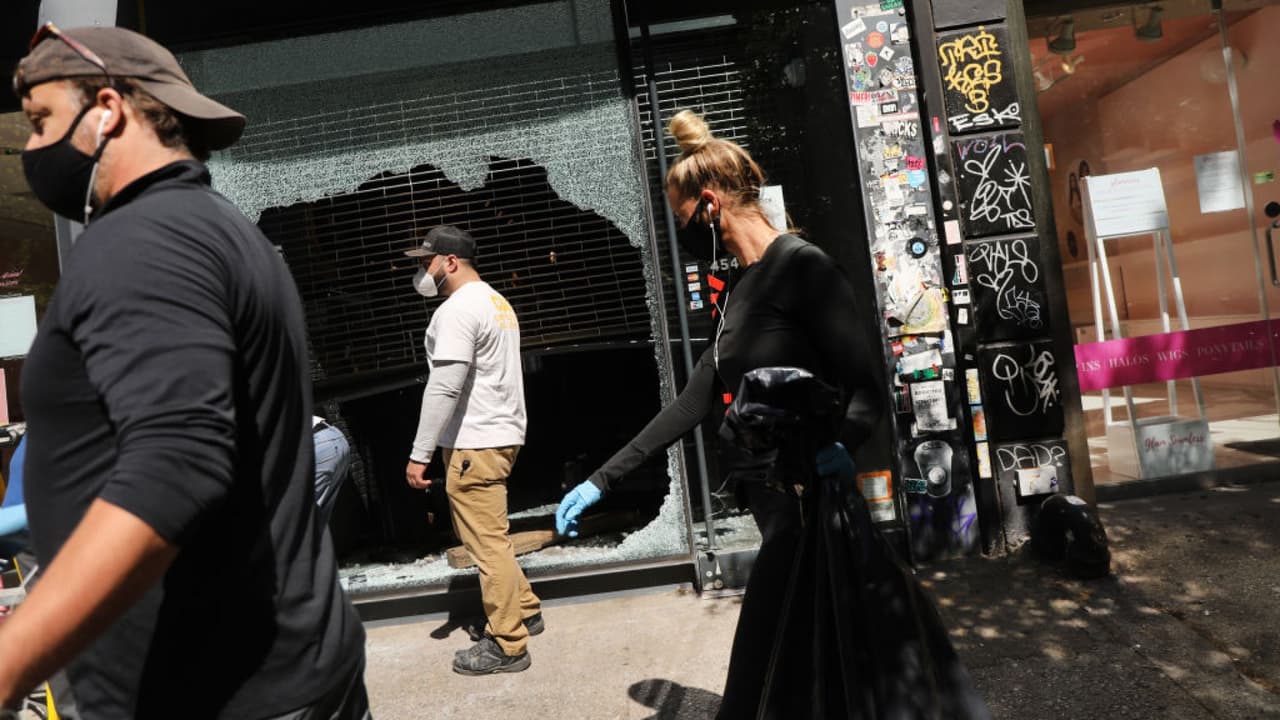 Decretan toque de queda en NYC 