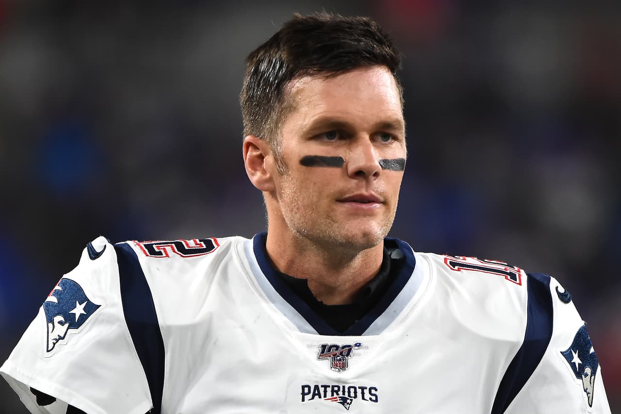 <b>Tom Brady, jugador de fútbol americano. </b>El mariscal de campo de los Patriots de Nueva Inglaterra no asistió a la invitación a la Casa Blanca cuando fue invitado en 2017, luego de ganar el Super Bowl. Además de Brady, otros jugadores también siguieron su ejemplo y sólo un grupo relativamente pequeño se reunió con Trump. En 2015, durante el mandato de Obama, Brady tampoco fue a la Casa Blanca. Dijo entonces que tenía un “compromiso familiar”.