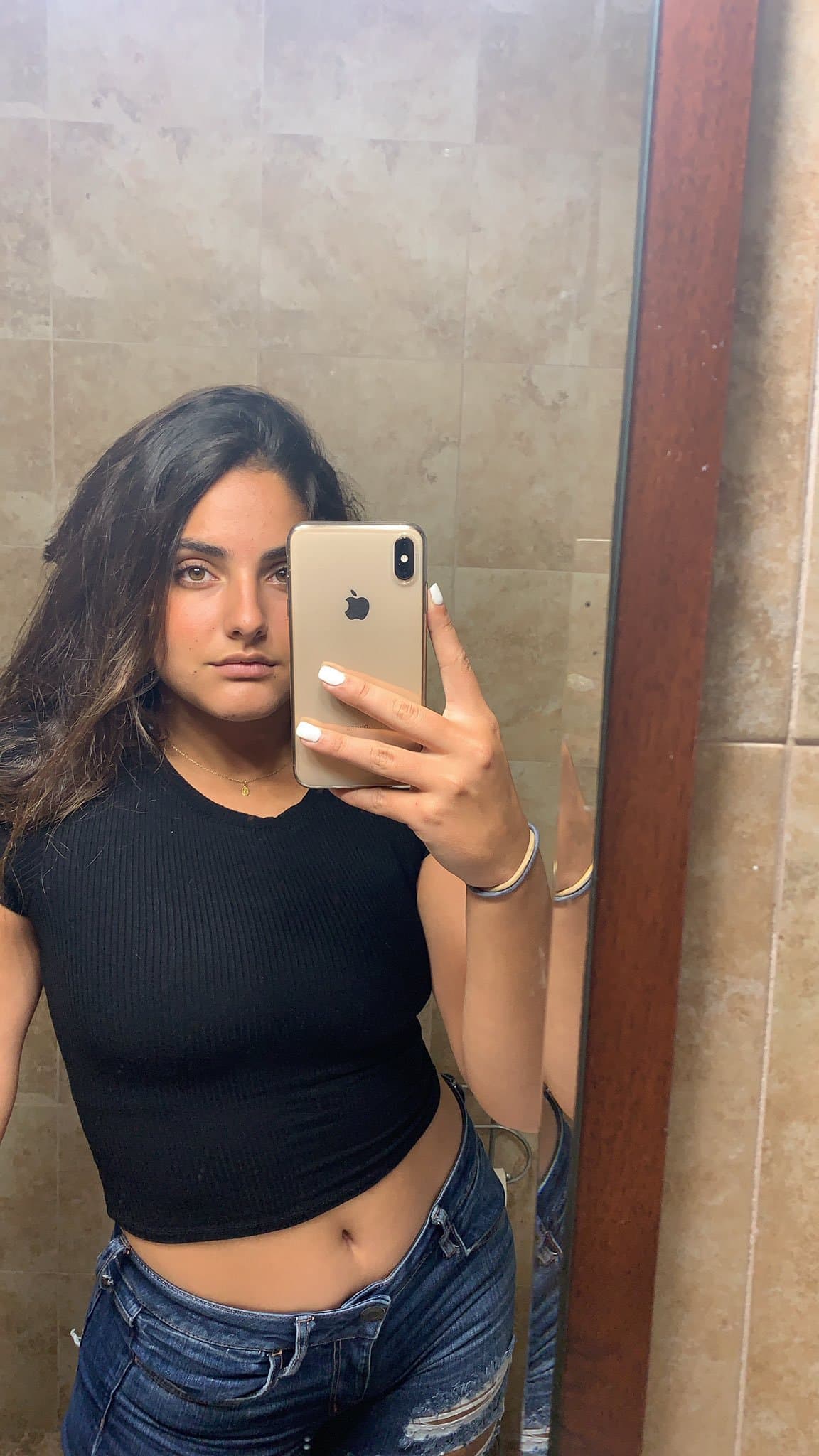 Es por sus genes dominantes que Eugenio no puede negar que sea el padre de Aislinn, José Eduardo, Vadhir y Aitiana, pero sin duda el parecido de la joven venezolana sorprendió al comediante.