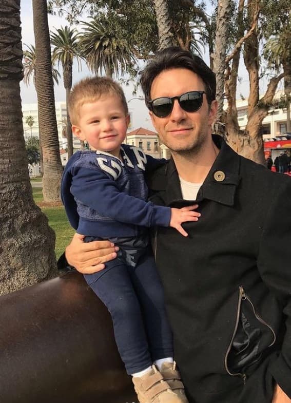 "Festejando a este chiquitín en el lugar más feliz del mundo. ¡Hoy hace 6 años me cambiaste la vida por completo. No puedo estar más orgullosa de ti. Definitivamente lo mejor que he hecho en mi vida. Te amo mi gordito hermoso".