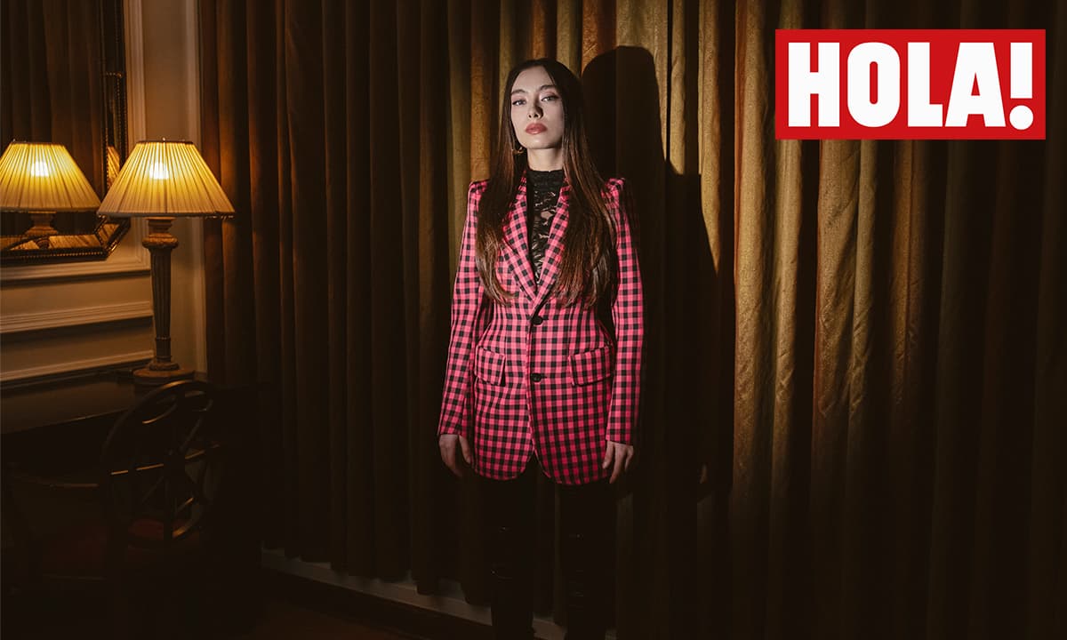 Feliz por ganarse el éxito mundial, la intérprete de 
<b>Nare Çelebi</b> en La Hija del Embajador, asegura que no sólo es para ella el reconocimiento, también lo es para su natal Turquía, en cuyos hermosos paisajes se grabó la historia.