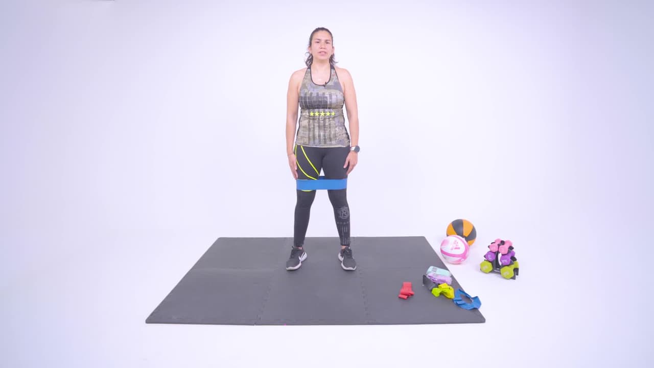 Rutina de ejercicios efectivos para marcar glúteos y fortalecer piernas con ligas de resistencia