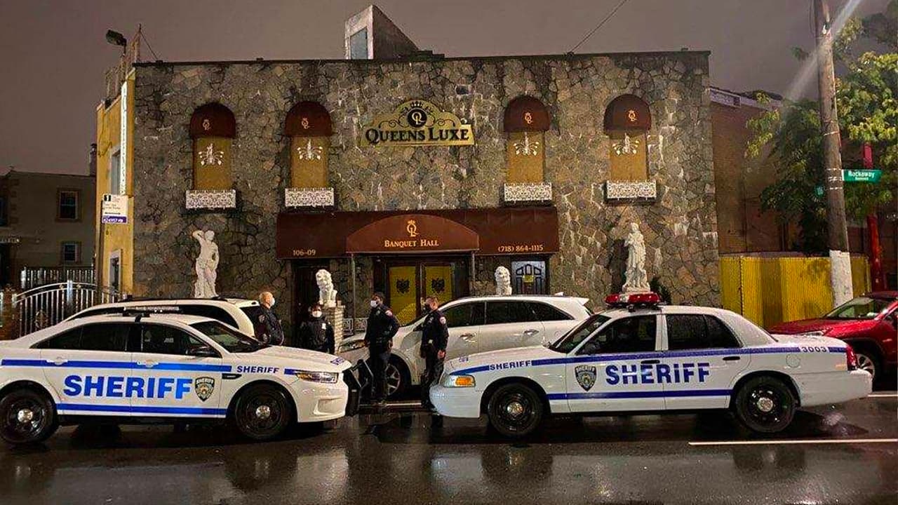 Autoridades ponen alto a fiesta ilegal en Queens con más de 200 asistentes