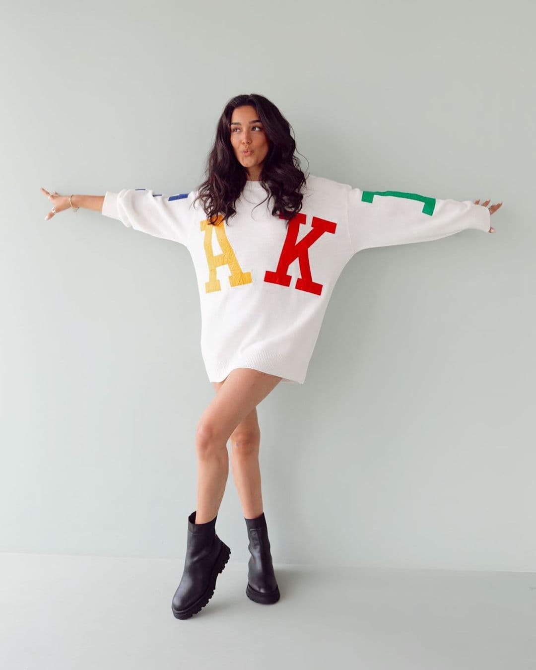 "Por primera vez sentí que fue una decisión que tomé sin depender de alguien más, de nada, más que de mí", externó la menor de las hijas de Eduardo Capetillo y Biby Gaytán.