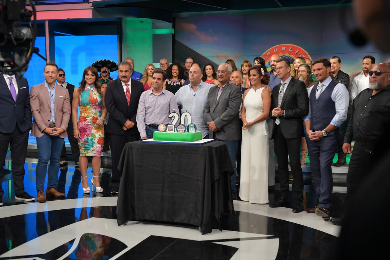 República Deportiva cumple 20 años de alegría e información y así los vivimos este domingo.