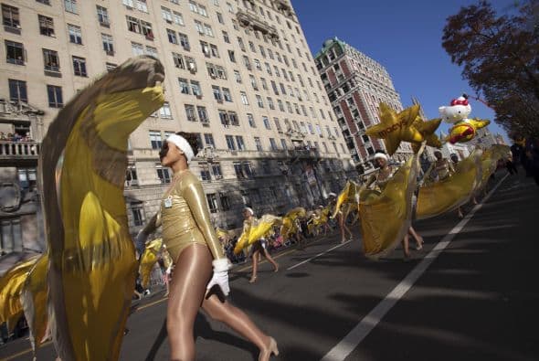 Como parte de las celebraciones del Thanksgiving, se llevó a cabo un desfile por las calles de la ciudad de Nueva York.