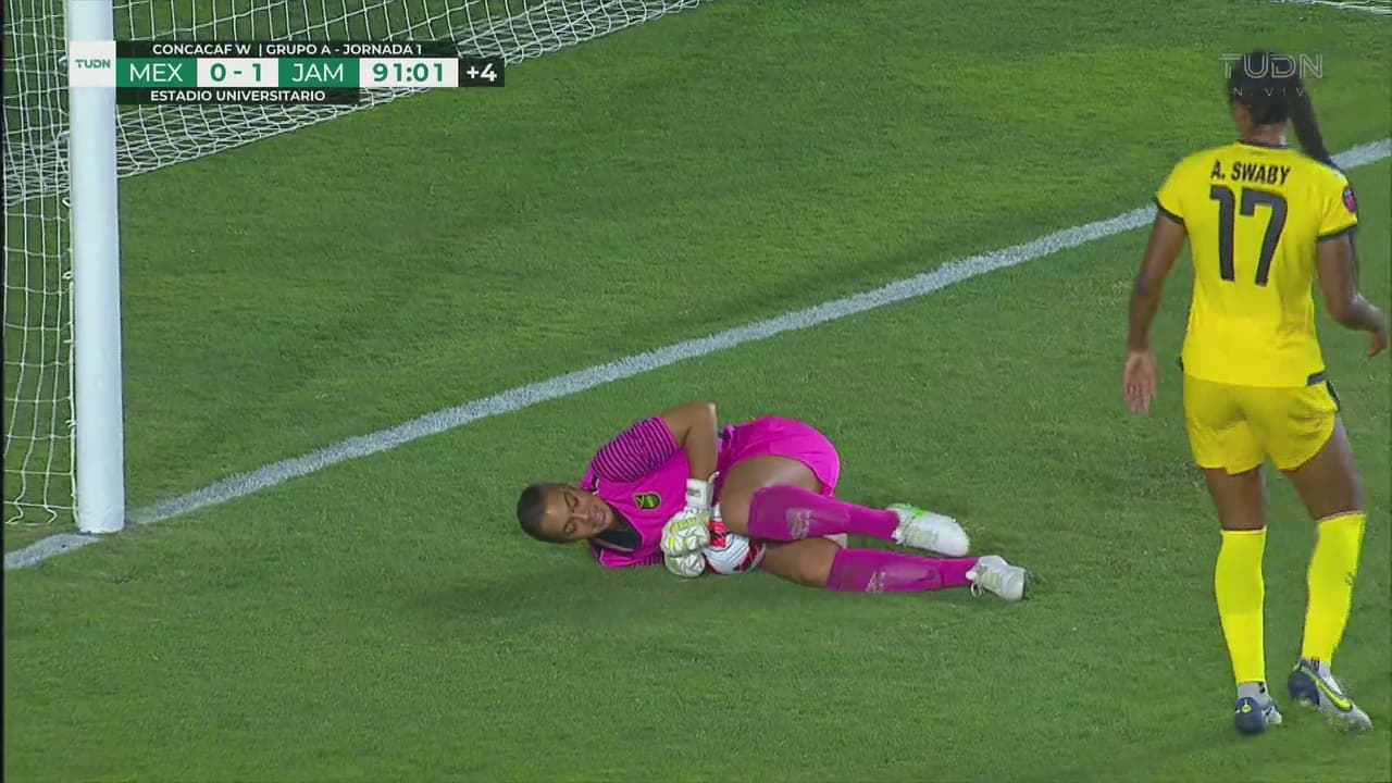 ¡No llega el empate! Licha entrega su cabezazo a la portera