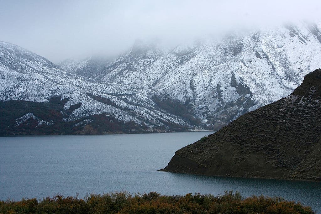 Advierten por peligrosa tormenta de nieve en la Sierra Nevada