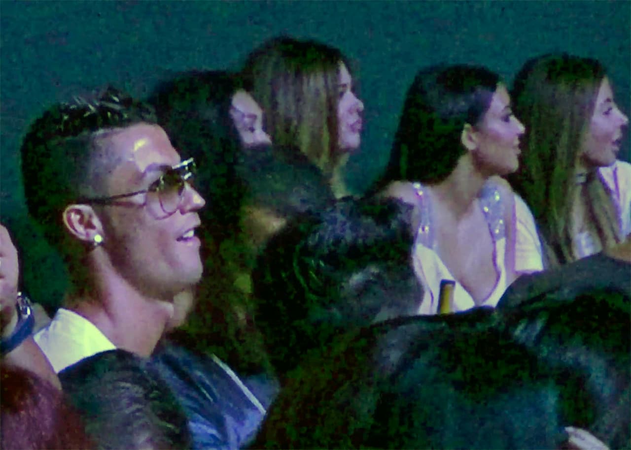 Pero no sólo estuvo junto a Casper Smart.