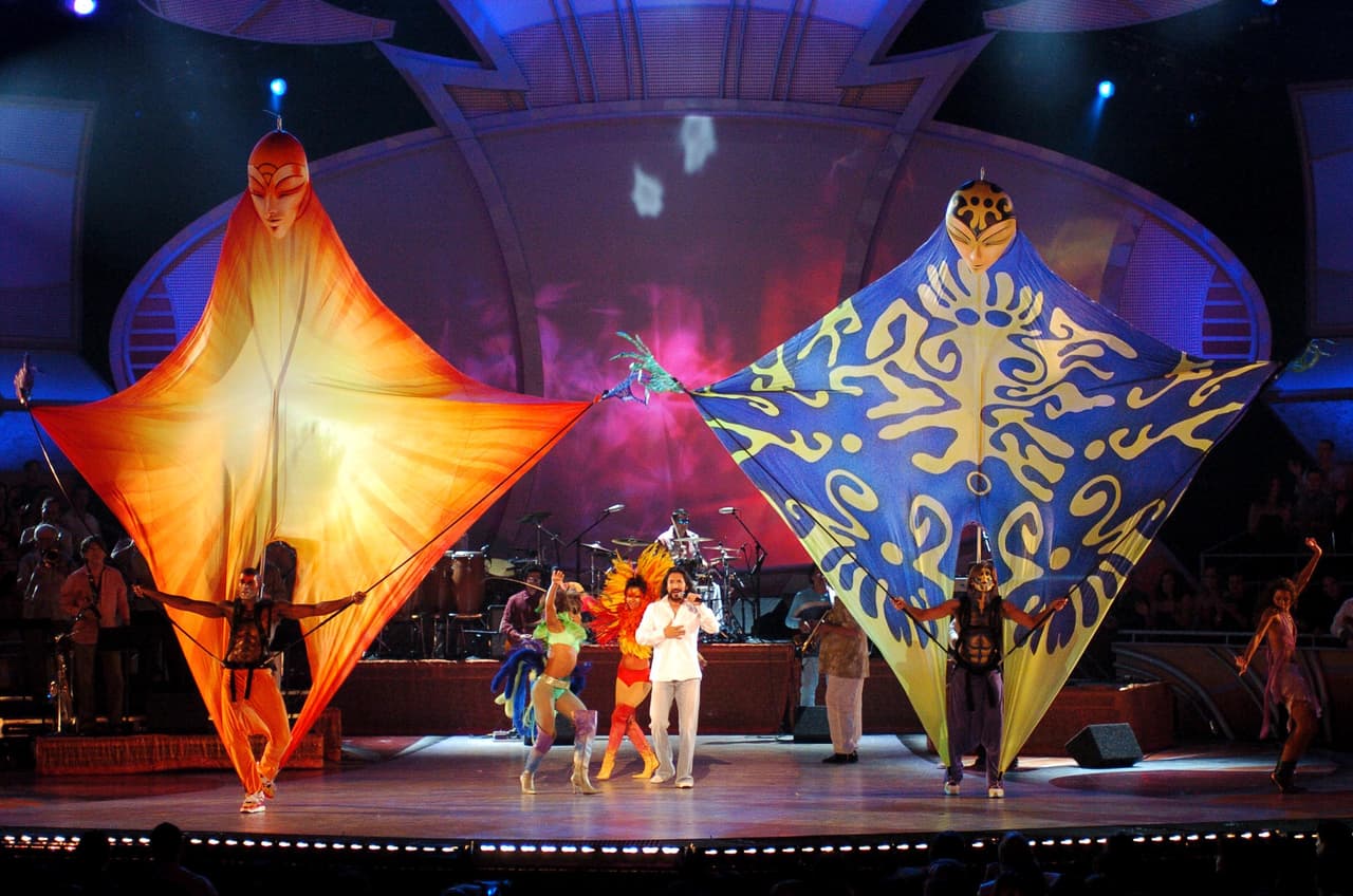 Ese 2004 Marco Antonio Solís contó con tres nominaciones a Latin GRAMMY y se llevó a casa el correspondiente a Mejor Canción Regional Mexicana por 'Tu amor o tu desprecio'.