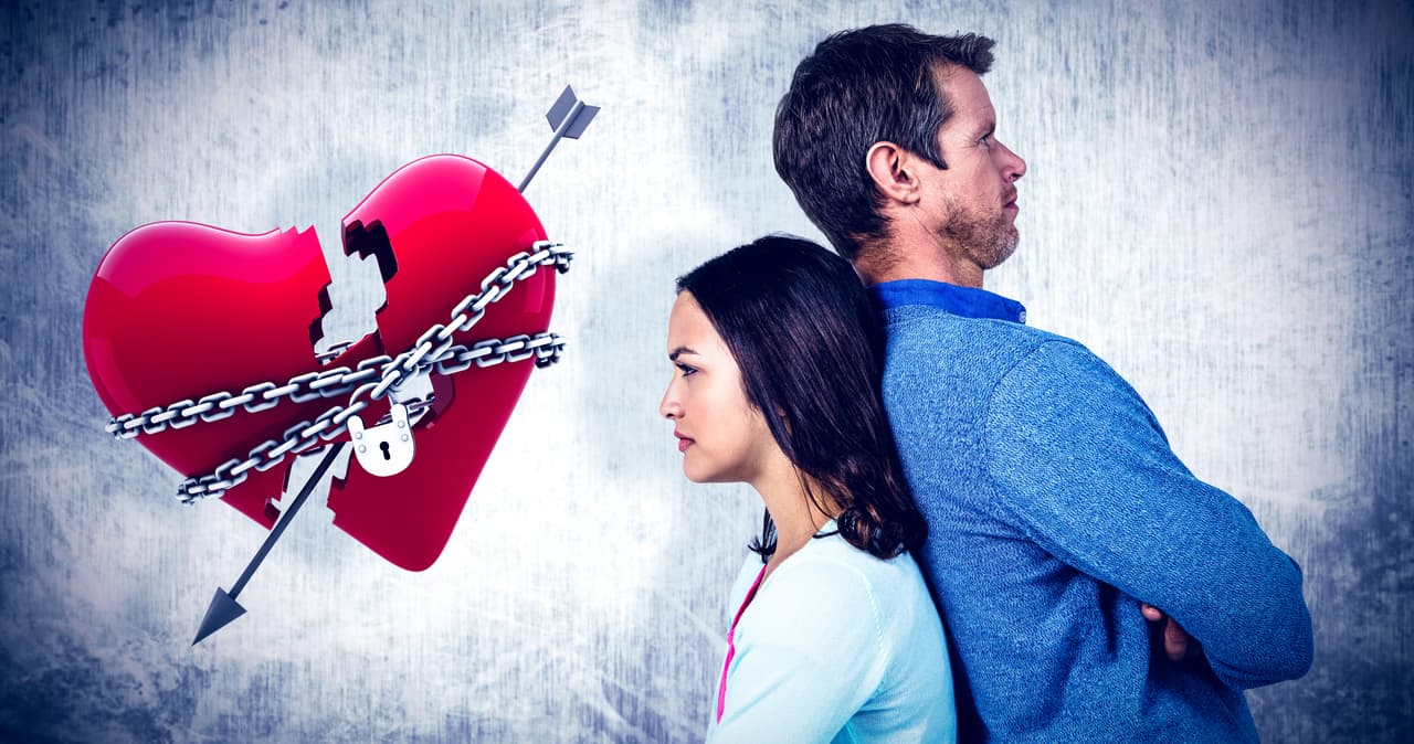 3. Equipo. Tal vez suene cruel, pero si ya no toman en cuenta sus opiniones, entonces ya no se aman. Cuando las parejas se quedan con alguien que ha dejado de valorarlos, se envenenan mutuamente.