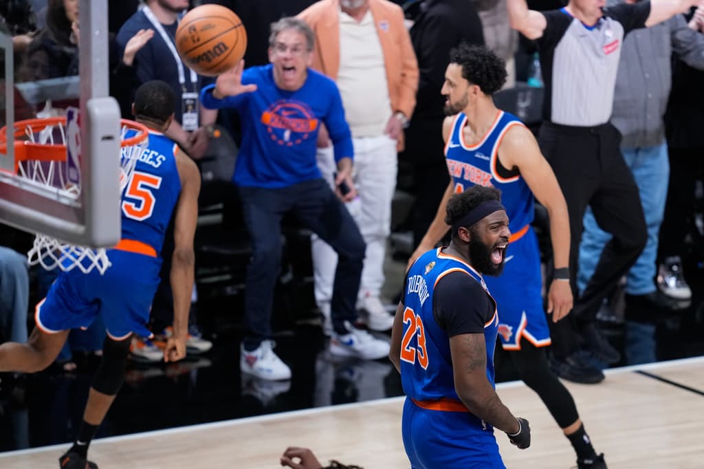 Karl-Anthony Towns marcó el ritmo ofensivo de los Knicks desde el inicio y ayudó a construir una ventaja que resultaría fundamental para resistir la reacción de los Spurs en el cierre.