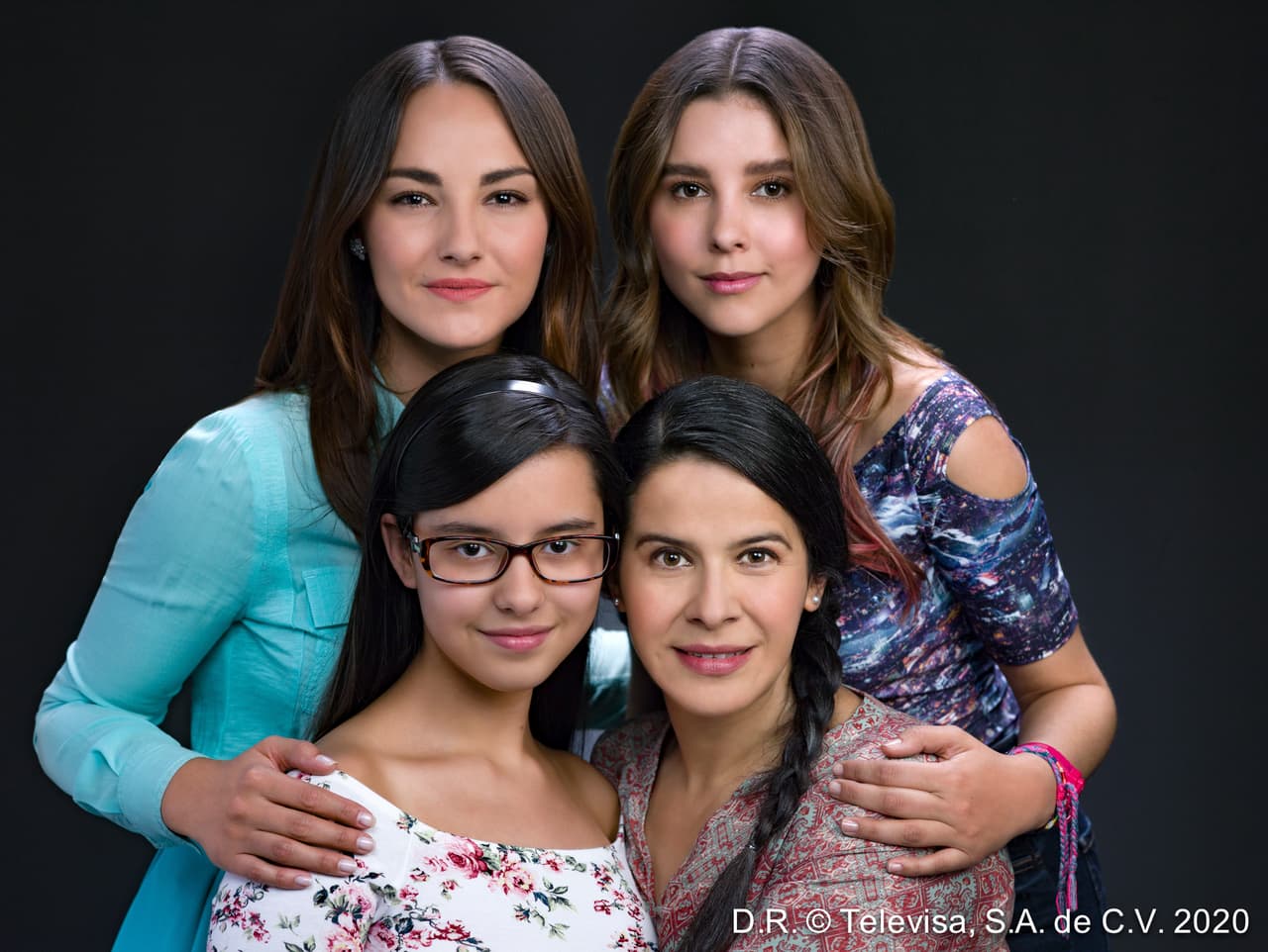 Te presentamos al elenco de ‘Vencer el miedo’, melodrama que narra la historia de la familia Durán y las cuatro asombrosas mujeres que la integran. Disfruta el gran estreno este miércoles 28 de julio a las 4P/3C por Galavisión. 
<br>