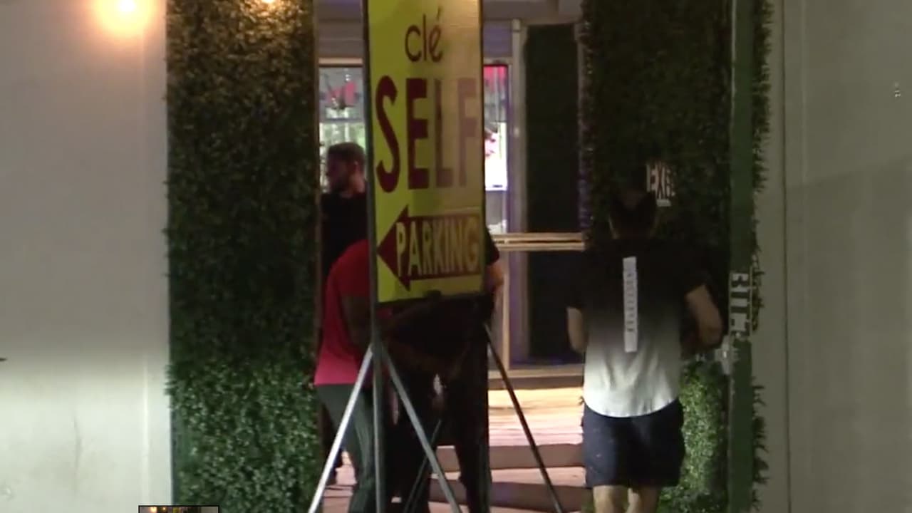 Se presume que el sospechoso es una de las víctimas mortales, sin embargo la policía señala que tienen que esperar a los resultados de las investigaciones. Ningun oficial resultó herido.