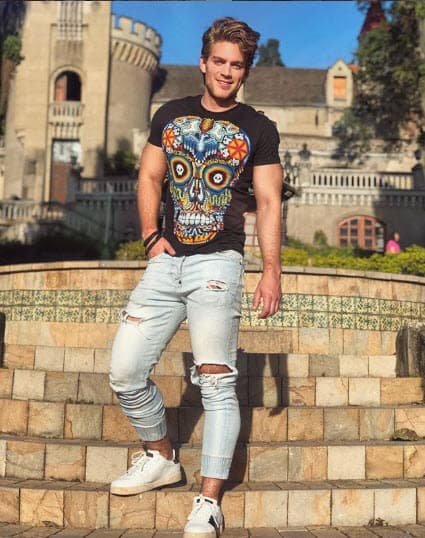 Esta complicada situación le dejó mucho aprendizaje: "Ahora vivo siendo cien por ciento yo y aprendí que si la gente te quiere, te va a querer tal y como eres, y ese es un poco el mensaje que trato de dar ahora".
<br>