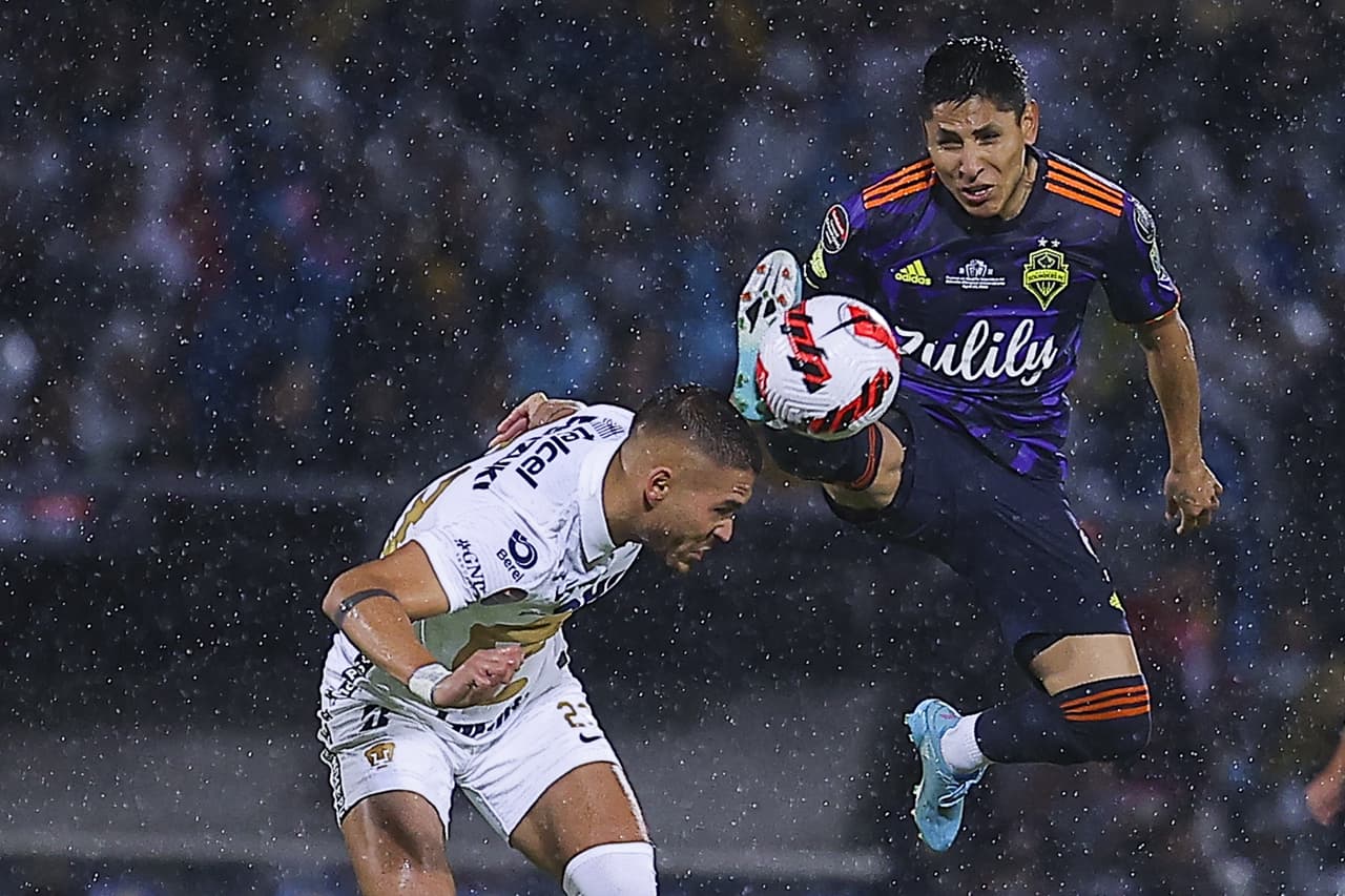 Seattle Sounders le empató de último minuto 2-2 a Pumas en el Estadio Olímpico Universitario en la Final de ida de la Liga de Campeones de la Concacaf.