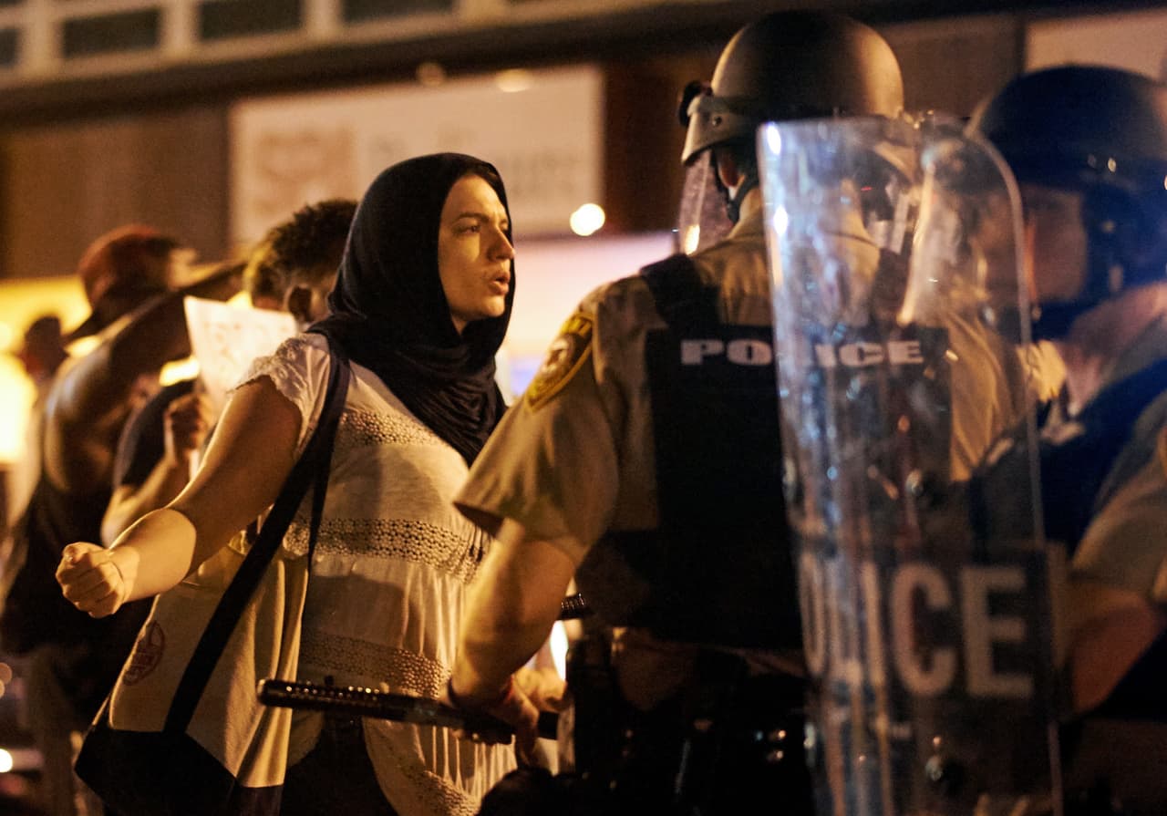 En cuanto a discriminación laboral el 11% de los encuestados de raza blanca dijeron ser afectados. Esta cifra aumenta al 27% al tratarse de hispanos y a 42% al tratarse de afroamericanos.