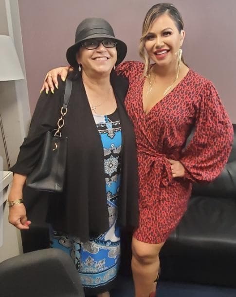 Además, dejó claro que está dispuesta a demandar a todos aquellos que utilicen su nombre de forma, a su consideración, inapropiada.