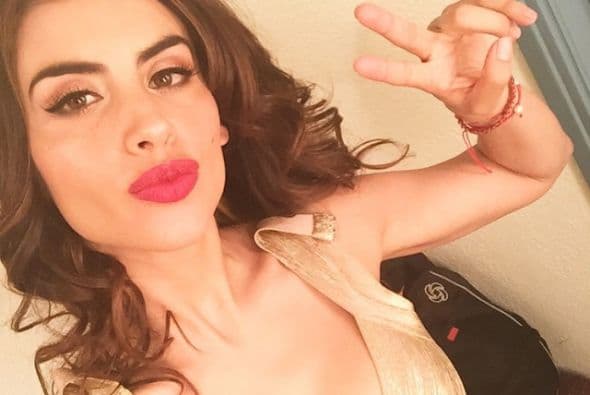 Trabajando o en casa con familia y amigos, los famosos de Univision se la pasaron de lo mejor despidiendo el 2014. ¡A celebrar, como debe ser!