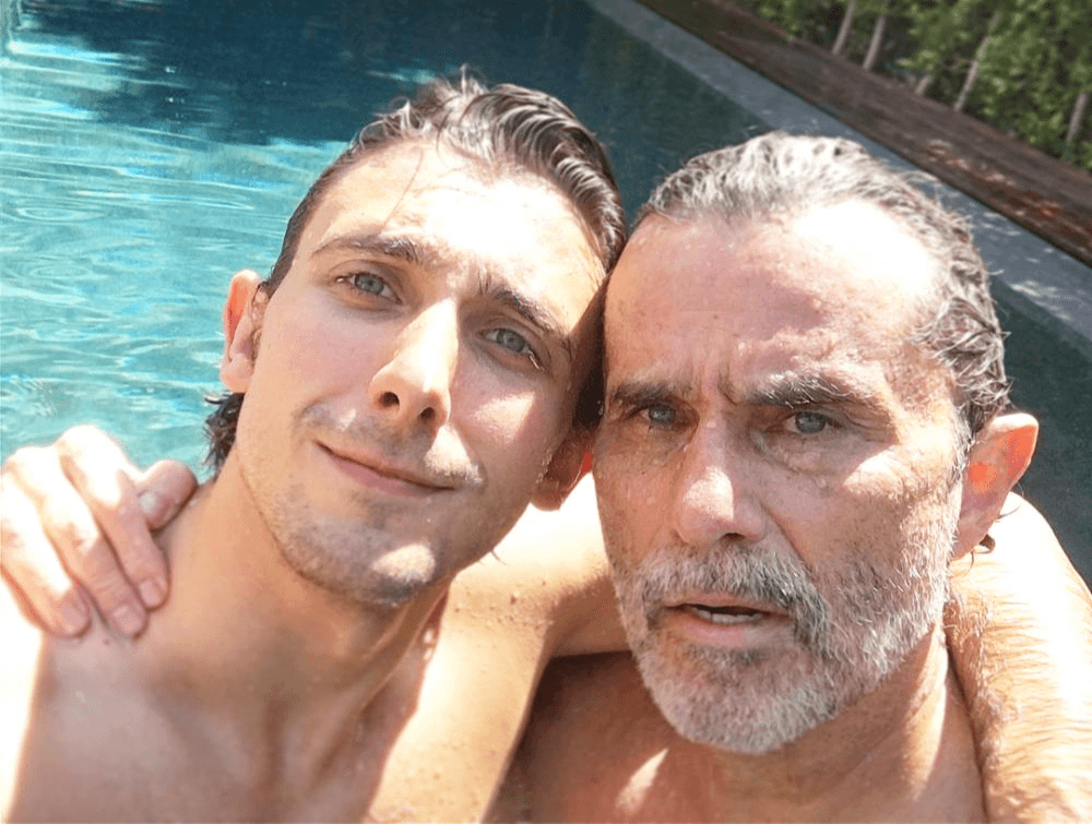 "
<b><a href="https://www.univision.com/famosos/emiliano-zurita-hijo-de-la-fallecida-christian-bach-enfrenta-uno-de-sus-miedos-video" target="_blank">Emiliano está conmigo</a></b>, terminó una serie aquí en México y se quedó acá, y Sebastián está en Los Ángeles, los dos están recluidos en su casa tratando de conservar las reglas y sobre todo esta parte cívica que debemos tener en cuenta", dijo al matutino. 
<br>