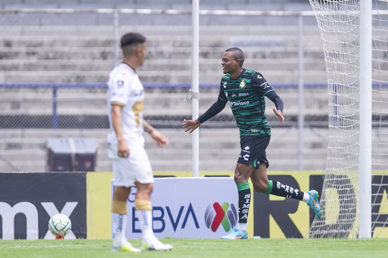 Goleada escandalosa a Pumas por parte de Santos por marcador de 5-1 en el Estadio Olímpico Universitario en la Jornada 10 del Apertura 2022 de la Liga MX.
