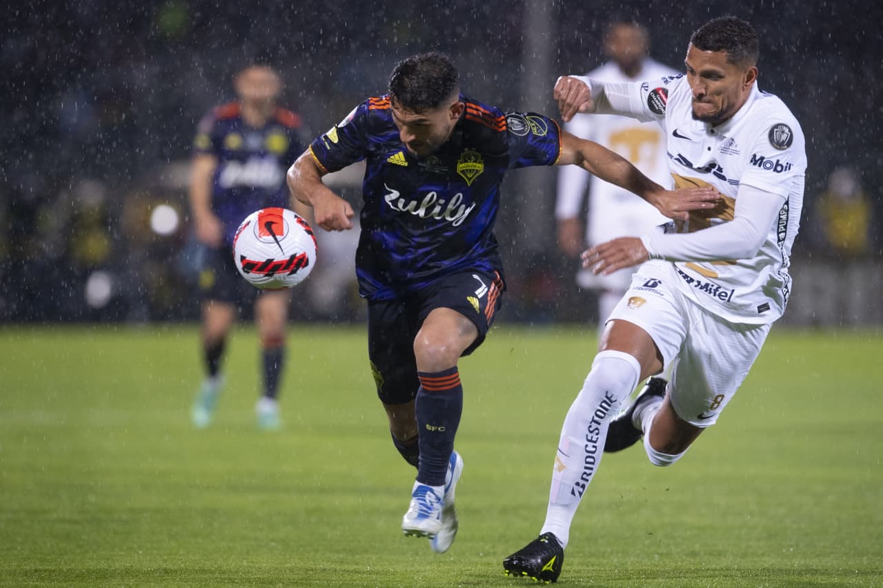 Seattle Sounders le empató de último minuto 2-2 a Pumas en el Estadio Olímpico Universitario en la Final de ida de la Liga de Campeones de la Concacaf.