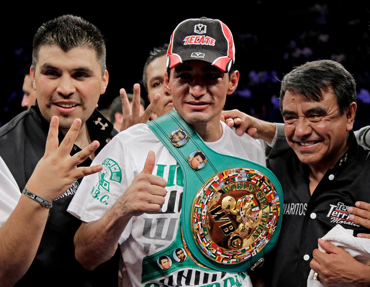 Erik Morales: 'Saúl 'Canelo' Álvarez debe tomar el estandarte del boxeo mexicano'